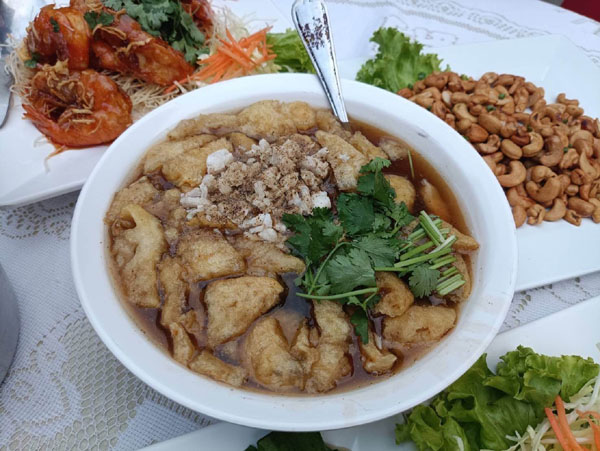 อาหารงานบุญทำบุญบ้าน