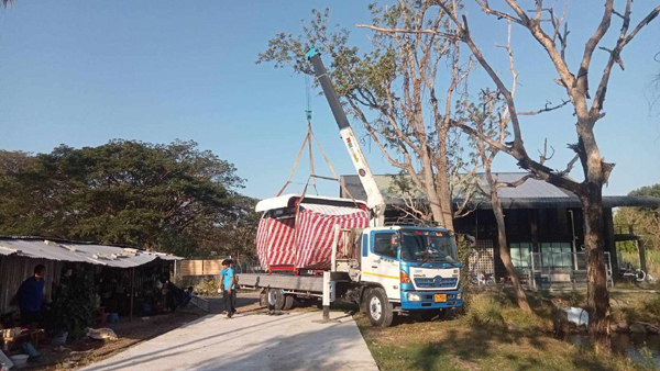 รถเครนรับจ้างอยุธยา รับขนย้ายเครื่องจักร สินค้า ต้นไม้ และของหนัก